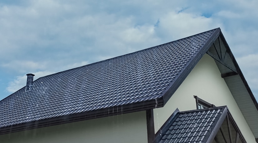 How Metal Roofing Contributes to Fire Safety in Homes